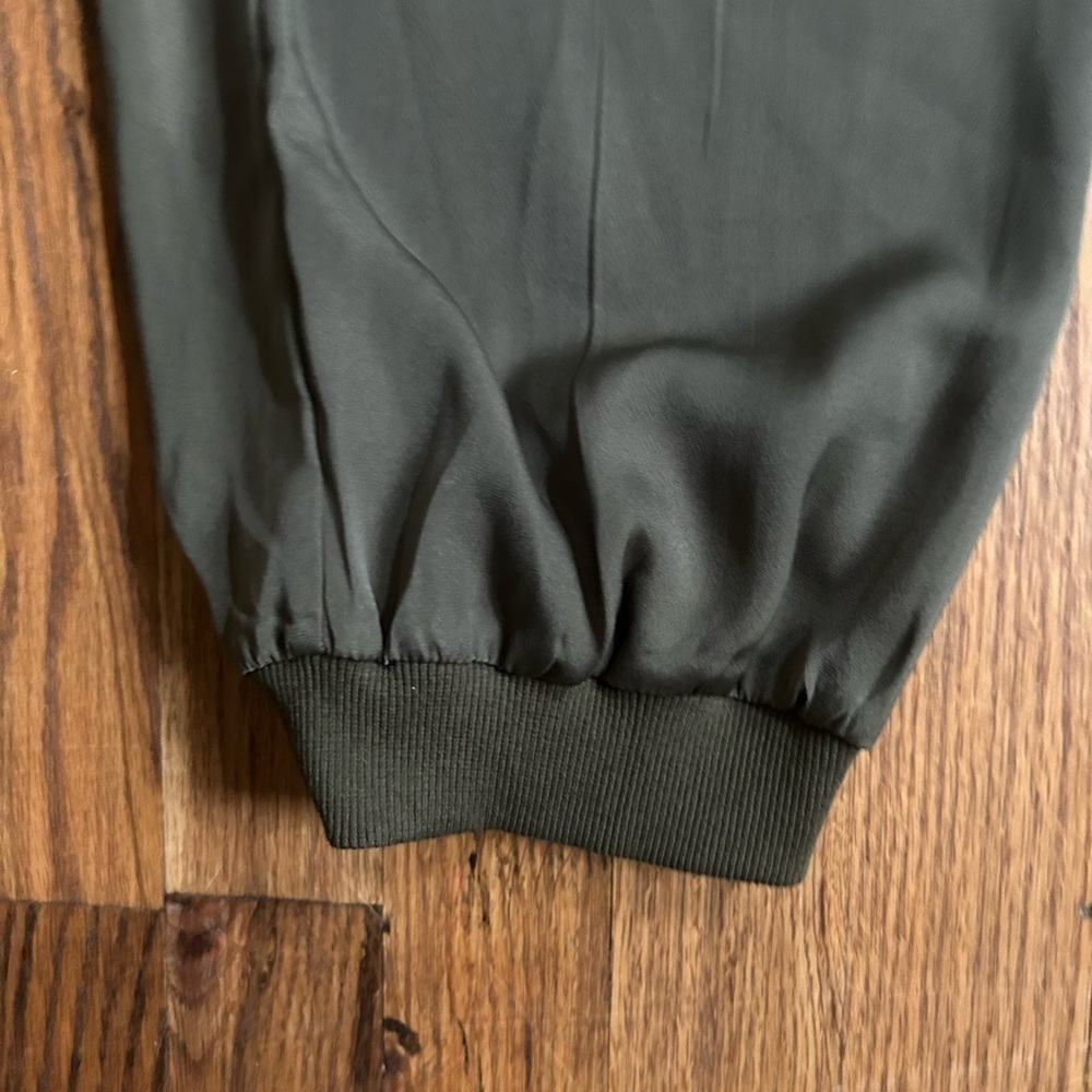TCEC Comfy lightweight Style Jogger, NWOT in Hunter Green - Picture 7 of 14